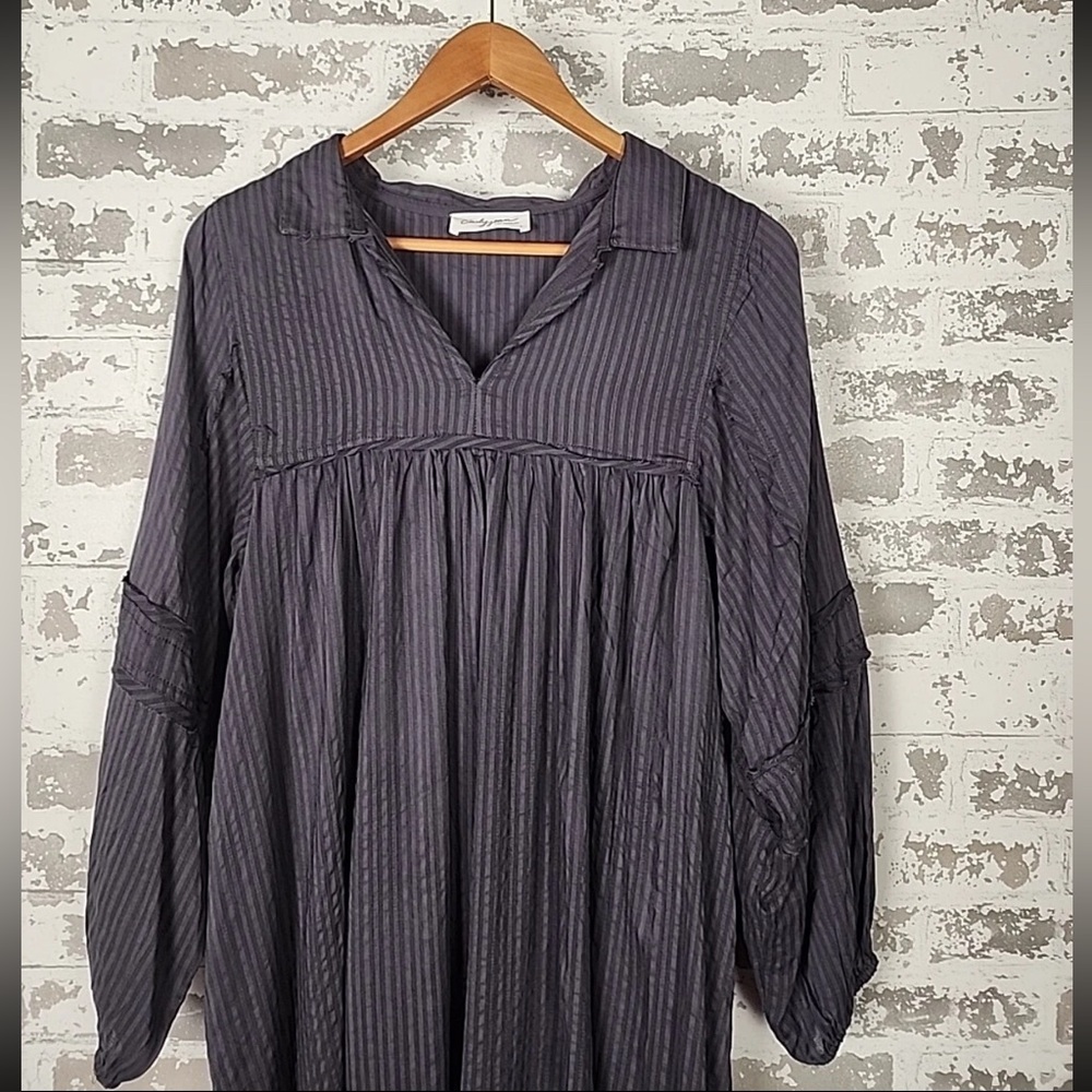 NWOT Carly Jean Los Angeles Navy Sheith Raw Hem Long Sleeve Midi Dress - Picture 12 of 16